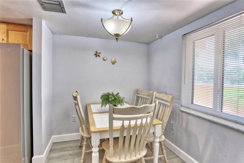 Купить кондоминиум в Трежер-Айленд, Флорида 6 комнат, 105.91м2, № 1769607 - фото 4