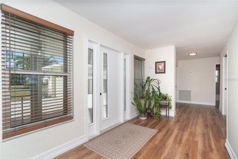 Villa ou maison à vendre à Rotonda, Floride: 3 chambres, 154.03 m2 № 1734619 - photo 5