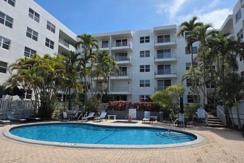 Copropriété à louer à Pompano Beach, Floride: 1 chambre, 89.84 m2 № 2181416 - photo 15