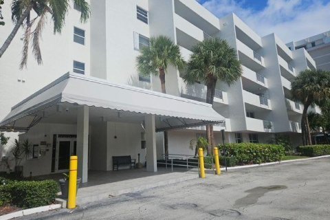 Condo à Pompano Beach, Floride, 1 chambre № 2181416