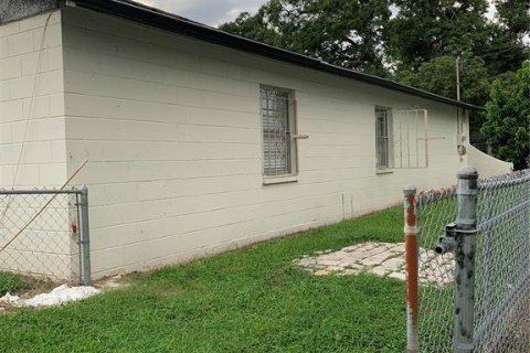 House in Tampa, Florida 3 bedrooms, 130.71 sq.m. № 1907021 - photo 25