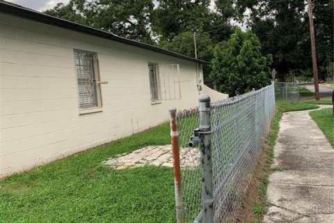 House in Tampa, Florida 3 bedrooms, 130.71 sq.m. № 1907021 - photo 26