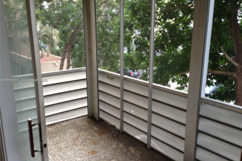 Condominio en venta en Plantation, Florida, 1 dormitorio, 87.33 m2 № 1992983 - foto 19