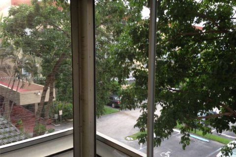 Condominio en venta en Plantation, Florida, 1 dormitorio, 87.33 m2 № 1992983 - foto 18