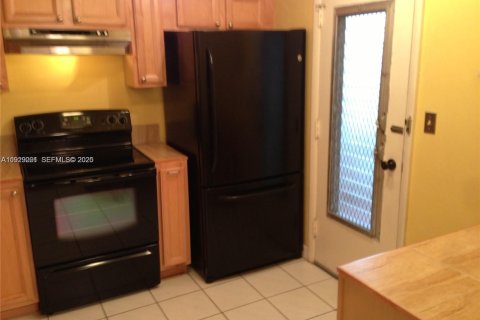 Condominio en venta en Plantation, Florida, 1 dormitorio, 87.33 m2 № 1992983 - foto 8