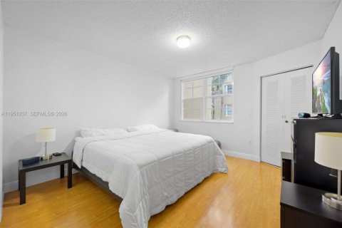 Copropriété à vendre à Aventura, Floride: 1 chambre, 67.82 m2 № 2007375 - photo 12