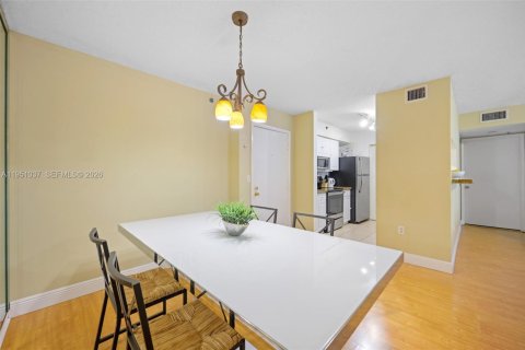 Copropriété à vendre à Aventura, Floride: 1 chambre, 67.82 m2 № 2007375 - photo 7