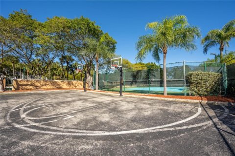 Copropriété à vendre à Aventura, Floride: 1 chambre, 67.82 m2 № 2007375 - photo 30