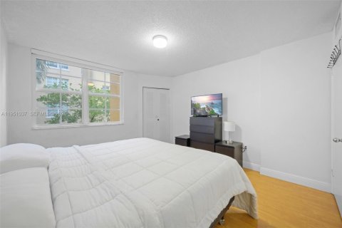 Copropriété à vendre à Aventura, Floride: 1 chambre, 67.82 m2 № 2007375 - photo 14