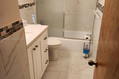 Купить виллу или дом в Хомстед, Флорида 3 спальни, 131.74м2, № 2048174 - фото 2