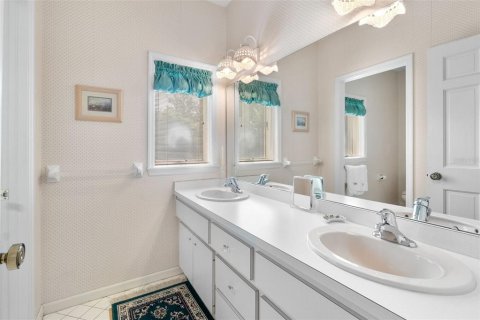 House in Sarasota, Florida 4 bedrooms, 452.16 sq.m. № 1770979 - photo 17