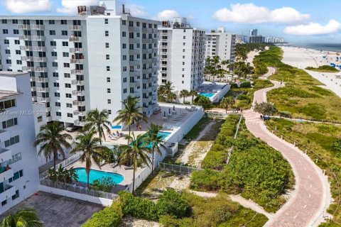 Copropriété à vendre à Miami Beach, Floride: 1 chambre, 38.09 m2 № 1920306 - photo 14
