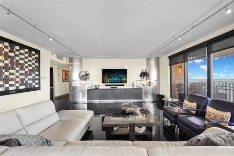 Condo in Miami, Florida, 3 bedrooms № 2026608 - photo 8
