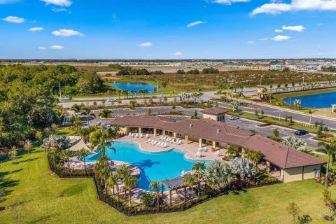 House in Bradenton, Florida 4 bedrooms, 169.83 sq.m. № 2167675 - photo 17