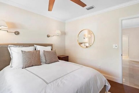 Снять в аренду виллу или дом в Майами-Бич, Флорида 4 спальни, 202.53м2, № 1991297 - фото 24