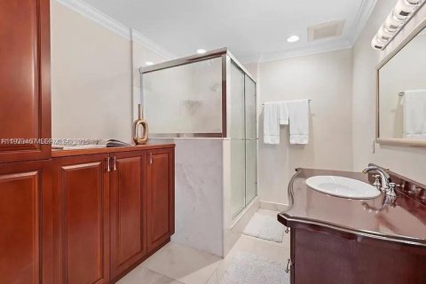 Снять в аренду виллу или дом в Майами-Бич, Флорида 4 спальни, 202.53м2, № 1991297 - фото 13