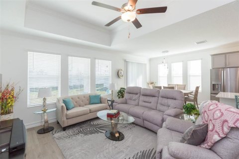 House in Palmetto, Florida 4 bedrooms, 193.61 sq.m. № 1781208 - photo 12