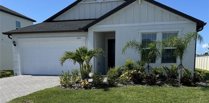 House in Palmetto, Florida 4 bedrooms, 193.61 sq.m. № 1781208