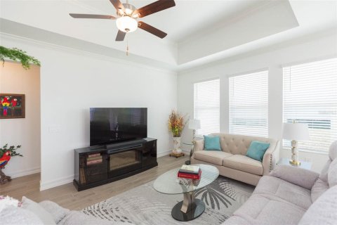 House in Palmetto, Florida 4 bedrooms, 193.61 sq.m. № 1781208 - photo 13