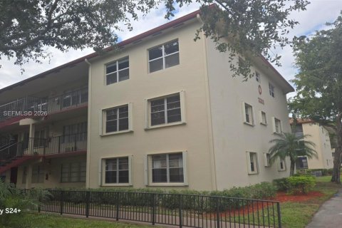 Condo in Pembroke Pines, Florida, 2 bedrooms  № 2009718