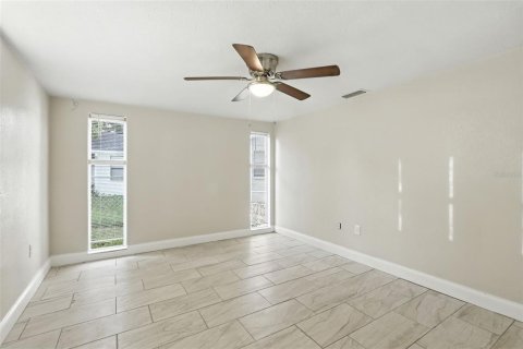 Casa en venta en Port Richey, Florida, 3 dormitorios, 137.4 m2 № 1883948 - foto 14