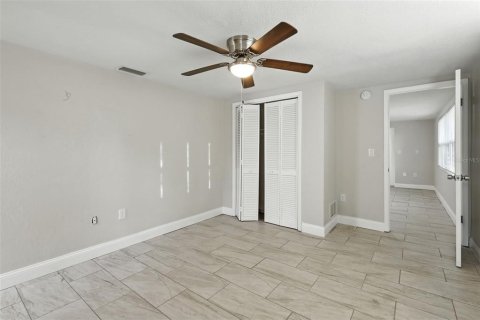 Casa en venta en Port Richey, Florida, 3 dormitorios, 137.4 m2 № 1883948 - foto 16