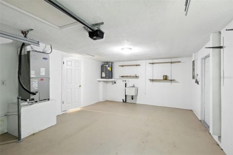 Casa en venta en Port Richey, Florida, 3 dormitorios, 137.4 m2 № 1883948 - foto 29