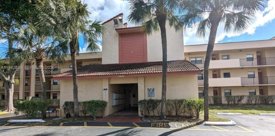 Condo à Miramar, Floride, 2 chambres  № 2090330
