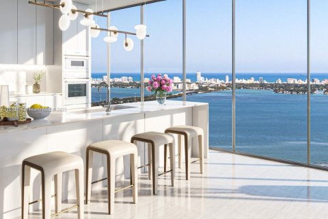 Condo in Miami, Florida, 4 bedrooms  № 1857178 - photo 11
