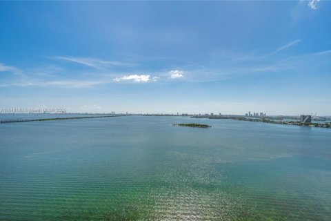 Condo in Miami, Florida, 4 bedrooms  № 1857178 - photo 15