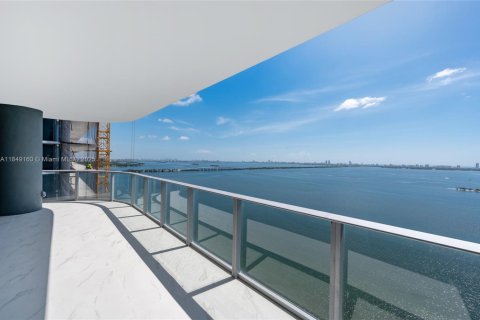 Condo in Miami, Florida, 4 bedrooms  № 1857178 - photo 21