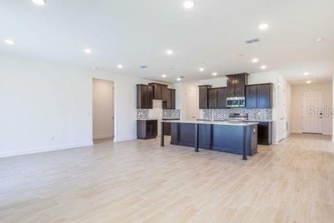 House in Green Cove Springs, Florida 4 bedrooms, 226.12 sq.m. № 1788062 - photo 7