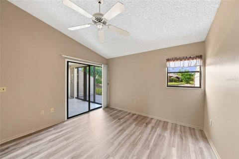 Condo in Sarasota, Florida, 2 bedrooms  № 2149881 - photo 21