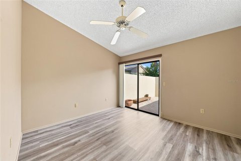 Condo in Sarasota, Florida, 2 bedrooms  № 2149881 - photo 24