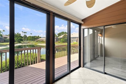 Condo in Sarasota, Florida, 2 bedrooms  № 2149881 - photo 27