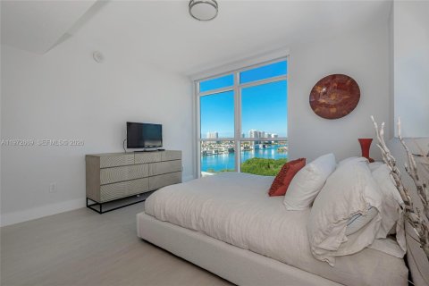 Condominio en venta en Sunny Isles Beach, Florida, 3 dormitorios, 156.73 m2 № 2032972 - foto 29
