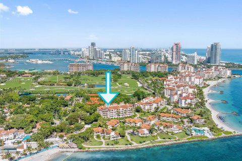 Condo in Miami Beach, Florida, 3 bedrooms  № 2082152 - photo 26