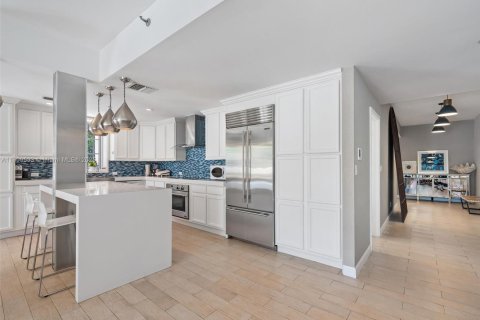 Condo in Miami Beach, Florida, 3 bedrooms  № 2082152 - photo 10