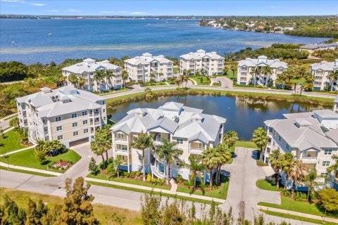 Condominio en Bradenton, Florida, 3 dormitorios № 2094545