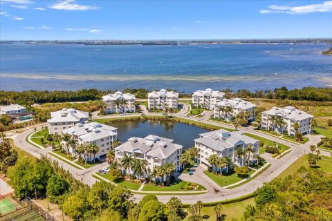 Condominio en venta en Bradenton, Florida, 3 dormitorios, 172.24 m2 № 2094545 - foto 3