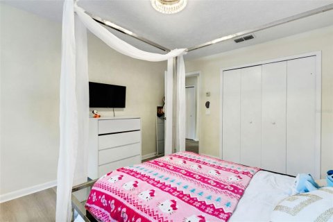 Villa ou maison à vendre à Valrico, Floride: 4 chambres, 220.55 m2 № 2318755 - photo 11