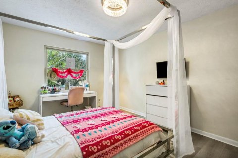 Villa ou maison à vendre à Valrico, Floride: 4 chambres, 220.55 m2 № 2318755 - photo 7