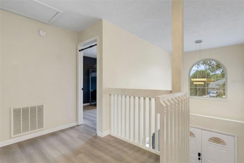 Villa ou maison à vendre à Valrico, Floride: 4 chambres, 220.55 m2 № 2318755 - photo 9