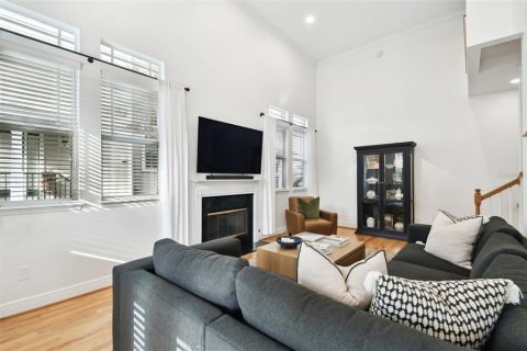 Touwnhouse à vendre à Tampa, Floride: 3 chambres, 179.3 m2 № 2406929 - photo 11