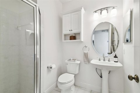 Touwnhouse à vendre à Tampa, Floride: 3 chambres, 179.3 m2 № 2406929 - photo 18