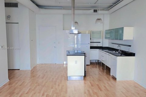 Снять в аренду кондоминиум в Майами, Флорида 2 спальни, 80.55м2, № 1991777 - фото 6