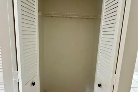 Copropriété à louer à Boca Raton, Floride: 2 chambres, 137.03 m2 № 2346027 - photo 10