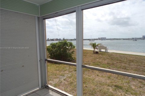 Condominio en venta en Aventura, Florida, 1 dormitorio, 71.35 m2 № 1692222 - foto 6