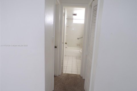 Condominio en venta en Aventura, Florida, 1 dormitorio, 71.35 m2 № 1692222 - foto 29