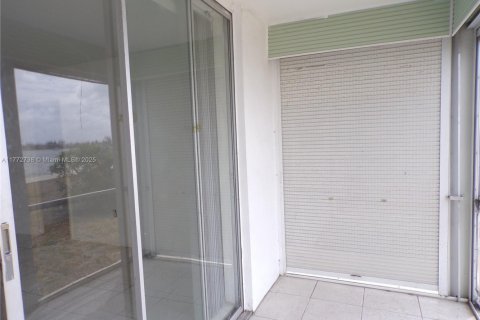 Condominio en venta en Aventura, Florida, 1 dormitorio, 71.35 m2 № 1692222 - foto 7